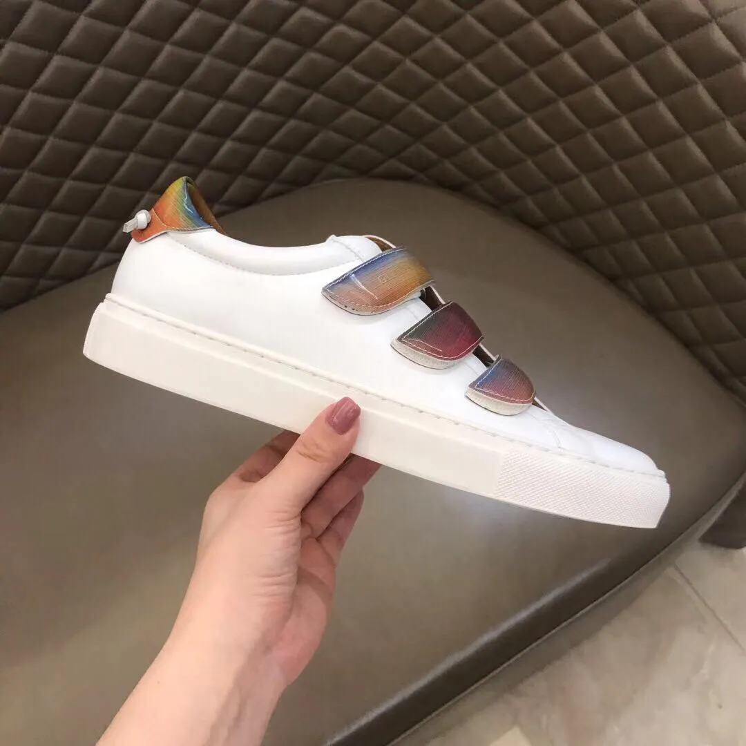 👟👟Ex-factory price 480👟👟 "Glvenc*y" new men's casual shoes, synchronized with counters in 2019. Original factory configuration, original customized cowhide imported from Italy, fully imported original sheepskin lining sheepskin pads, soles: original soles specially provided by the original factory are super comfortable, original factory follow-up goods, 🇫🇷🇫🇷high quality, you can enter and exit the counter at will, welcome to compare and correct size 38-44